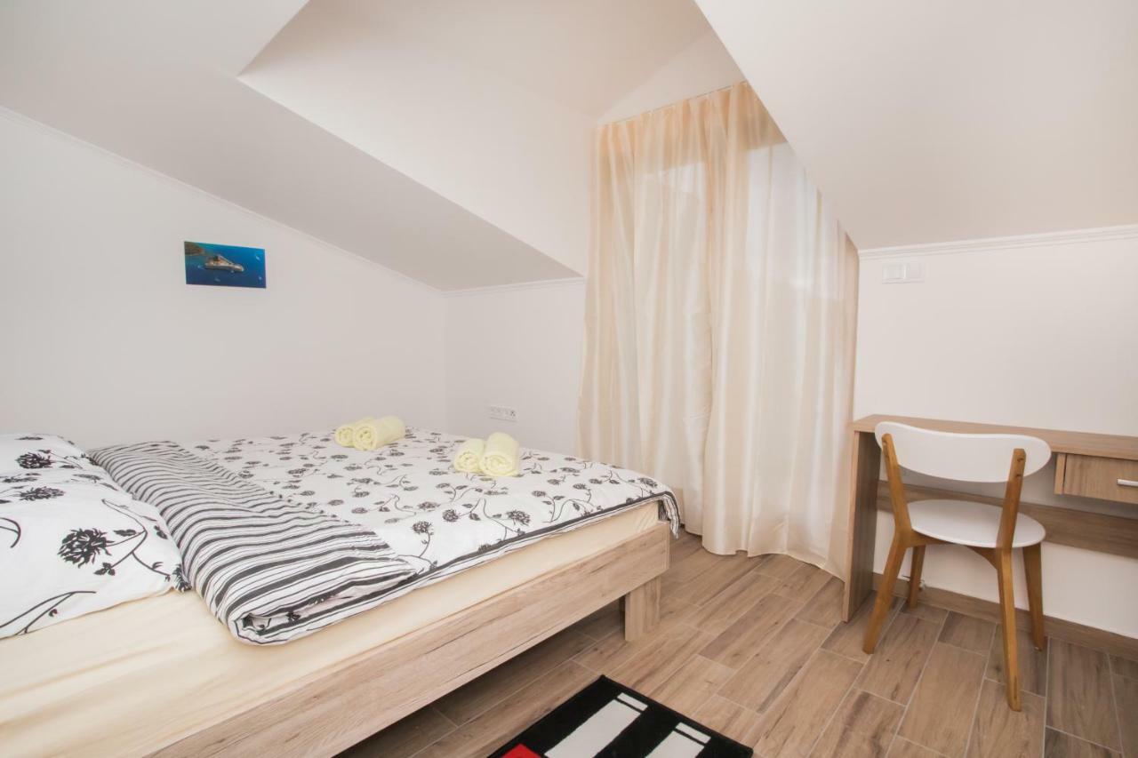 Apartments Tonka シベニク エクステリア 写真
