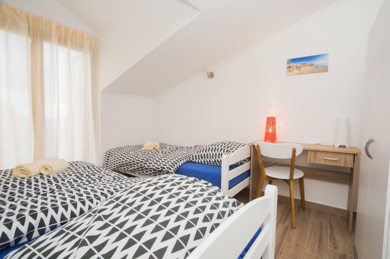Apartments Tonka シベニク エクステリア 写真