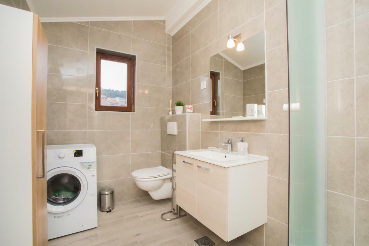Apartments Tonka シベニク エクステリア 写真