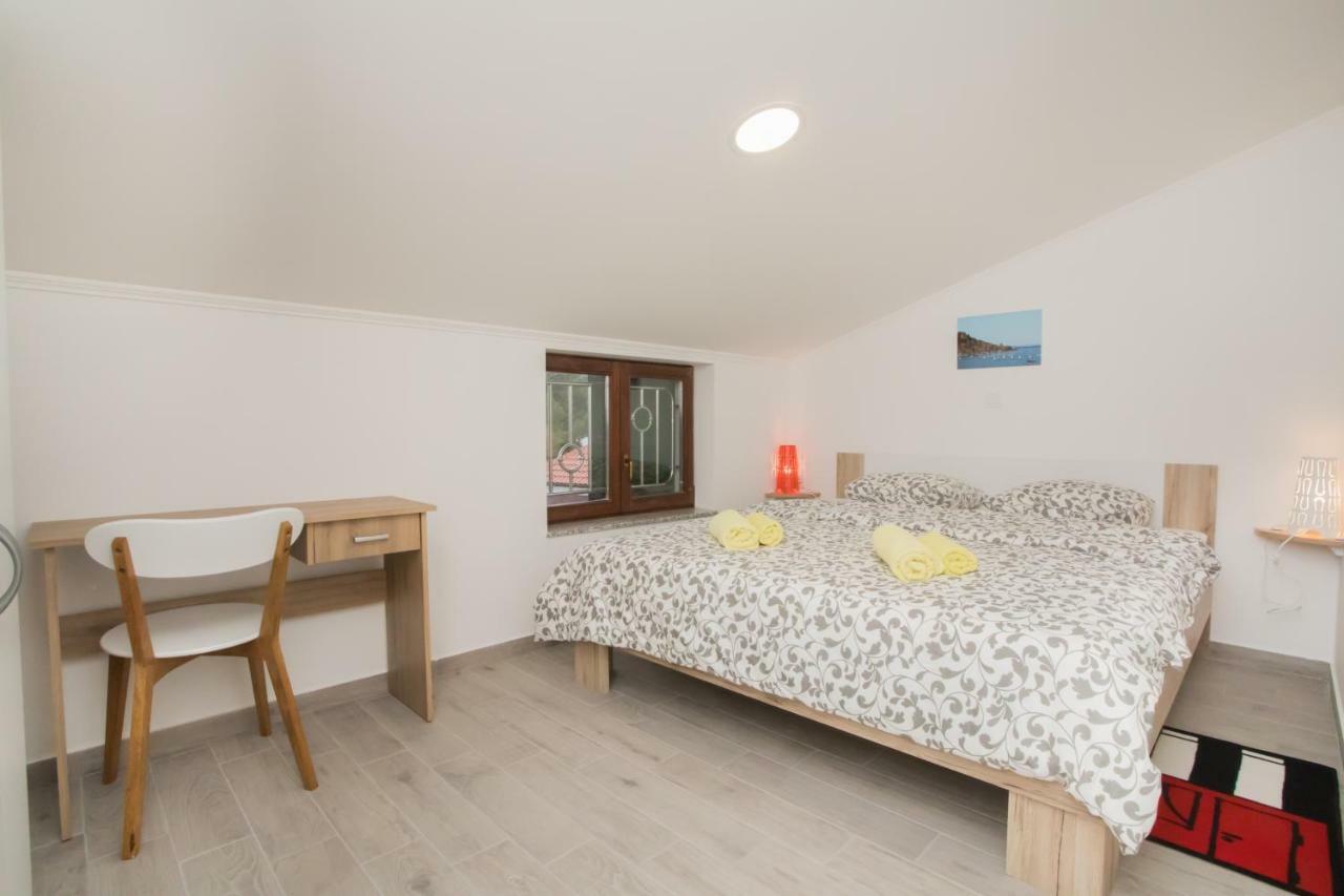 Apartments Tonka シベニク エクステリア 写真