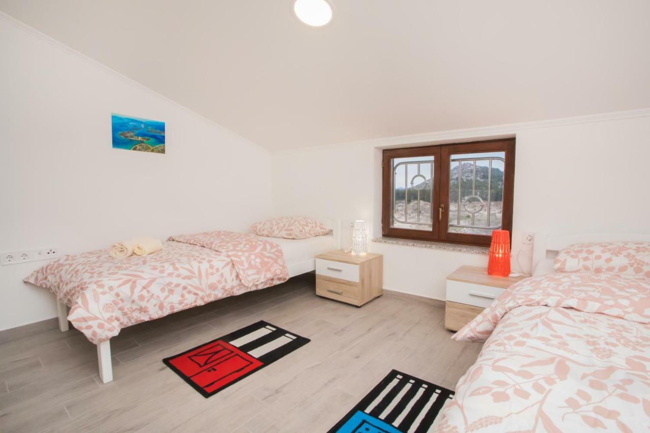 Apartments Tonka シベニク エクステリア 写真